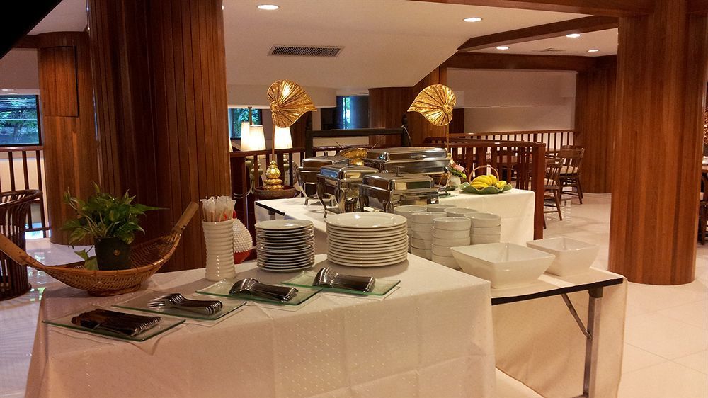Lullaby Inn Silom Бангкок Экстерьер фото