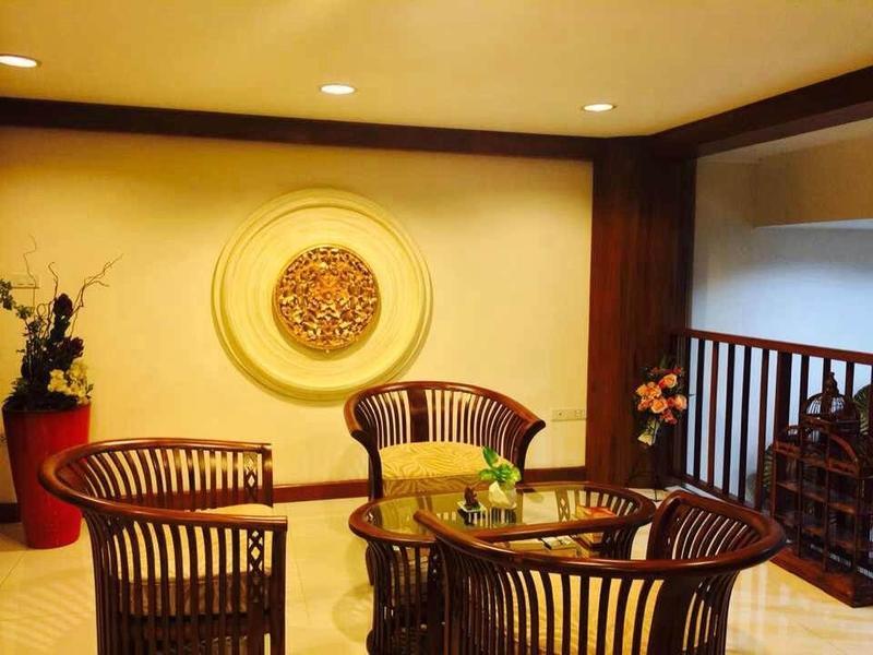 Lullaby Inn Silom Бангкок Экстерьер фото