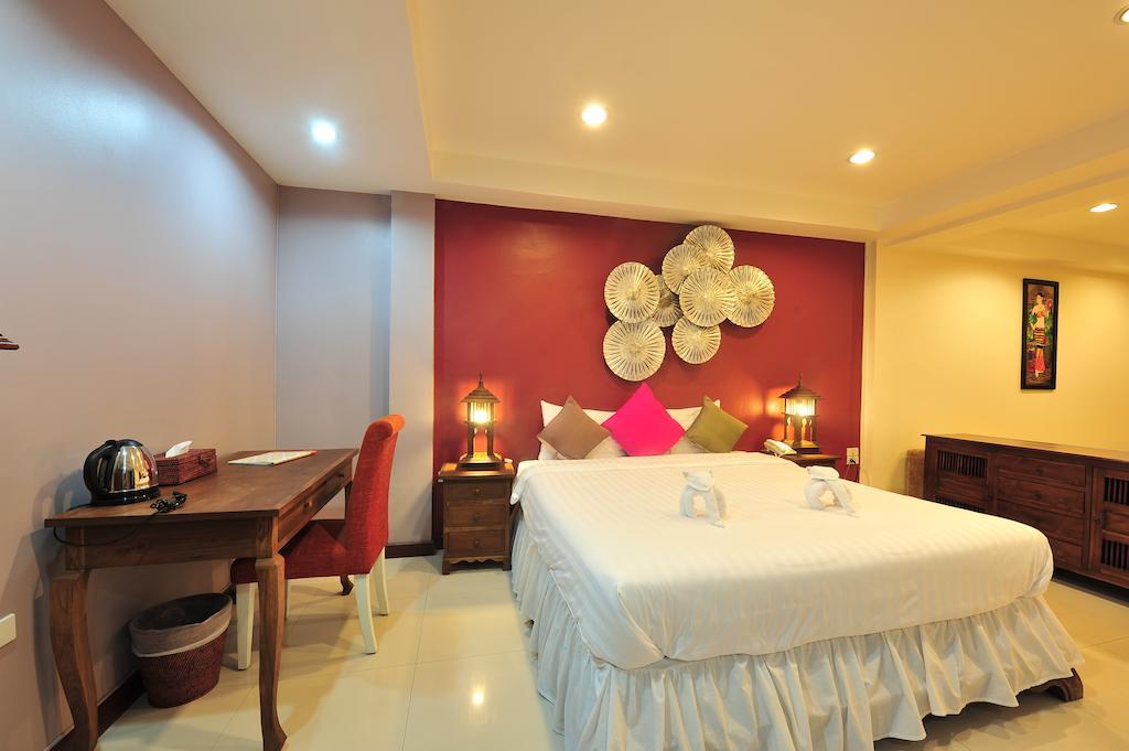 Lullaby Inn Silom Бангкок Экстерьер фото