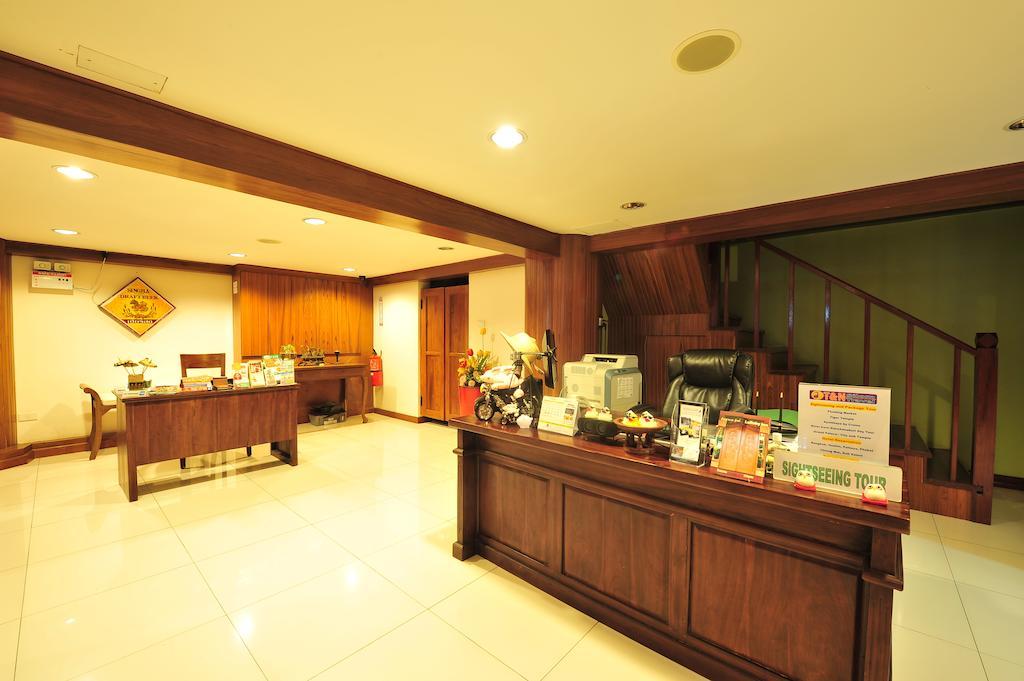 Lullaby Inn Silom Бангкок Экстерьер фото